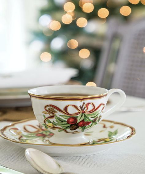 Savoring a comforting cup of tea with the warm glow of Christmas lights twinkling in the background makes for a joyous respite that is both relaxing and pleasant. What blend or brew are you sipping on this lovely day? "Tiffany Holiday" teacup courtesy of @replacementsltd. Flash Cake, Christmas Tea Party, Figgy Pudding, Savory Treats, Christmas Rose, Christmas Tablescapes, Christmas Tea, Seasonal Recipes, Sweet And Savory