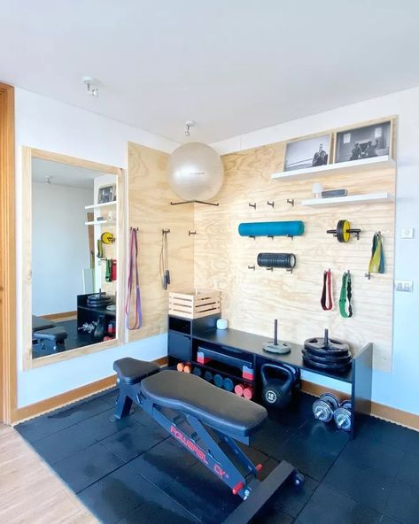 Small Home Gym Design, Tiny Home Gym, Home Gym Bedroom, Small Home Gym Ideas, Home Gym Basement, Home Gym Ideas, Small Home Gym, Home Gym Garage, Mini Gym