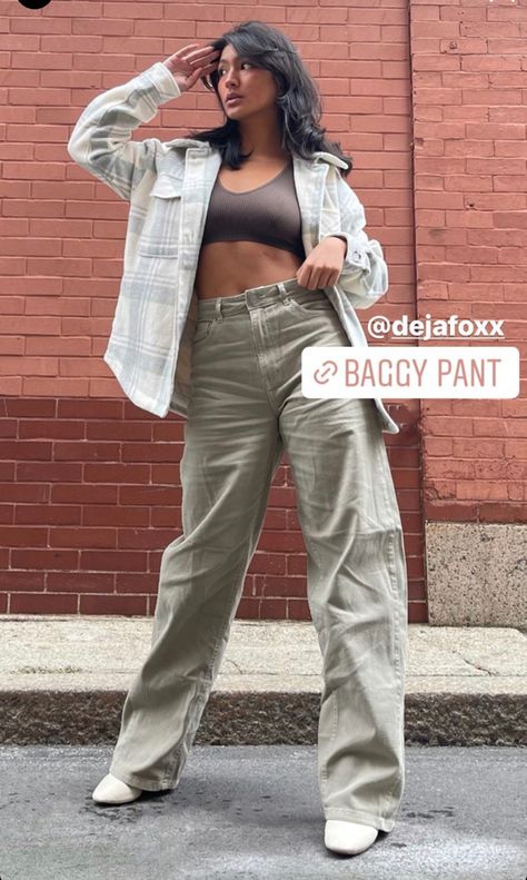 Interior Model, Cargo Pants Outfit, Weather Seasons, Pants Outfit, Stay Warm, Cargo Pants, Parachute Pants, Harem Pants, Casual Outfits