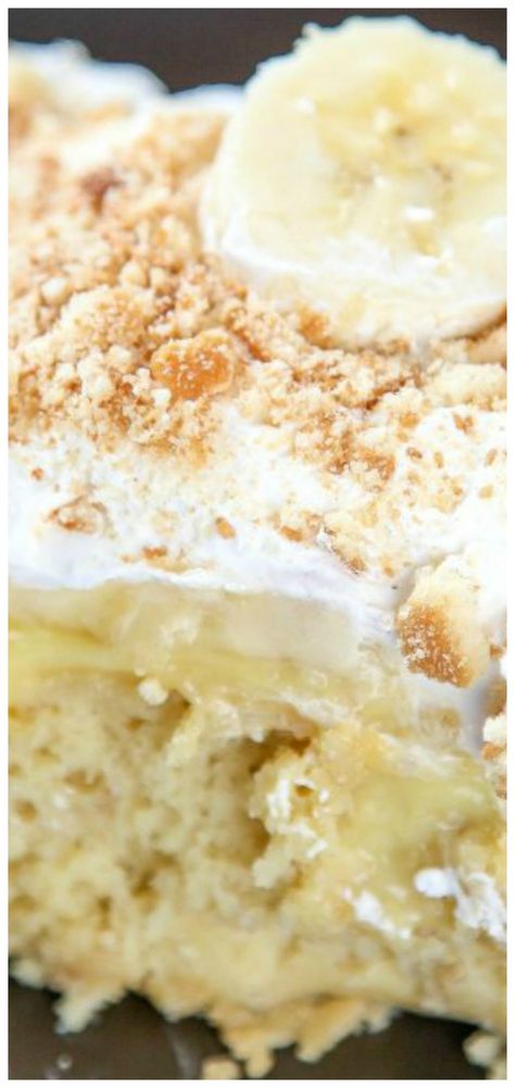 Vanilla Poke Cake, Vanilla Wafer Banana Pudding, Banana Filling, Moist Banana Cake, Banana Pudding Poke Cake, Pudding Poke Cake, Banana Cream Pudding, Banana Pudding Cake, Cake Mix Desserts