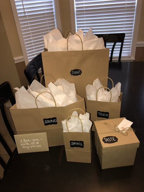 Gift Bags For Boyfriend, I Love You With All My Senses, Love You With All My Senses Gift Ideas, I Love You With All My Senses Gift, Good Birthday Gifts For Boyfriend, Creative Anniversary Gifts For Him, Anniversary Present Ideas, Boyfriend Present Ideas, Cute Present Ideas