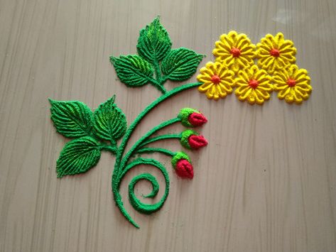 Siddhis rangoli art Short Rangoli Designs, Short Rangoli, Pongal Rangoli Design, Makar Sankranti Rangoli, Easy Flower Rangoli, Rangoli Images, Butta Design, Pongal Rangoli, Henna Flower Designs