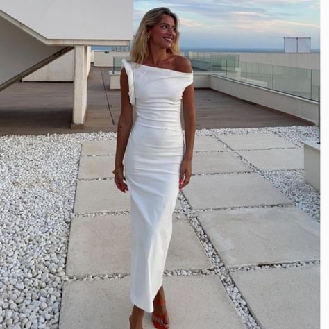 New With Tags Bloggers Favorite! #Timeless#Classy#Lixe# Expensive# Formal# Wedding# Party# Cruise# Elegant# Tight#Long# Dress# Code# Night# Day# Trip# Vacation# High# End# Elevated# Rich# Old# Money# Gold# Tik Tok# Viral# Influencers# Facebook# White Beach Party Dress, Pretty White Long Dress, Classy White Graduation Dress, Formal Night Cruise Outfit, Formal Party Outfit Classy, White Graduation Dress Long, White Midi Dress Classy, Long Dress Classy, Rich Old Money