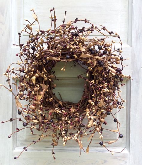 Candle Rings Centerpiece, Pip Berry Wreath, Primitive Wreath, Candle Wreath, Mini Wreath, Country Wreaths, Candle Wreaths, Berry Garland, Candle Ring