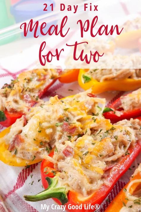 This 21 Day Fix meal plan for two is perfect if you are cooking for yourself or just for two. I've pulled the easiest to freeze and portion recipes to help you reach your Ultimate Portion Fix goals. Meal Plan For Two, Easy Dinners For Two, Easy Meals For One, Meal Planning Menus, Recipe For 1, 21 Day Fix Meal Plan, Easy Meals For Two, Dinner For 2, Dinner For One