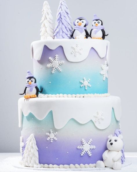 Winter Cakes Birthday, Birthday Cake Winter, Winter Themed Cake, Cake Winter, Beautiful Birthday Cake, Winter Cupcakes, Winter Wonderland Cake, Cake Designs For Kids, Penguin Cakes