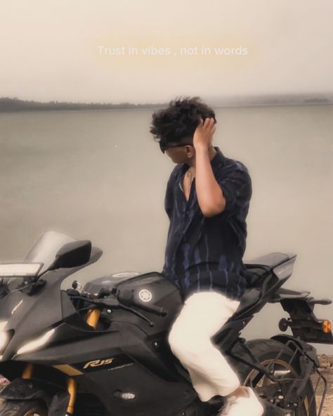 ALIVE… . . #bike #post #r15v4 #yahama Photo Pose For Man With Bike, R15 Pose, Bike Poses Men Photo Shoot, R15 Bike Poses Men, Bike Poses Men, Pose With Bike, Poses For Pictures Instagram Men, Bike Pose, Clever Captions For Instagram