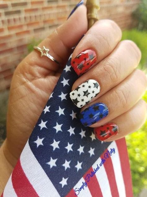 Petite Nails, Colorstreet Mixed Mani, Nails Patriotic, July 4th Nails, Street Nail Art, Colorstreet Nail Ideas, 4th Nails, Nails 4th Of July, Patriotic Nail