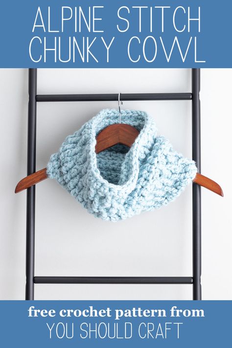 Crochet Cowl Chunky Yarn, Chunky Cowl Crochet Pattern, Chunky Crochet Cowl Pattern Free, Crochet With Super Bulky Yarn, Crochet Scarf Bulky Yarn, Crochet With Bulky Yarn, Super Chunky Yarn Crochet Patterns, Crochet Bulky Yarn Patterns, Bulky Yarn Crochet Patterns