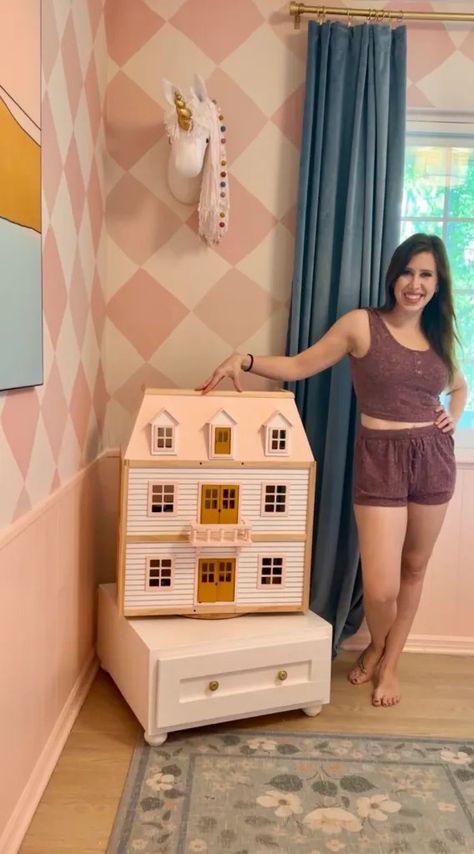 Easily Access Both Sides of the Dollhouse with This Useful Stand - A Dabbled Dwelling Melissa And Doug Dollhouse Makeover, Dollhouse Stand, Dollhouse Renovation, Home Gym Storage, Half Bath Remodel, Murphy Door, Kids Doll House, Big Wall Decor, Plywood Sheets