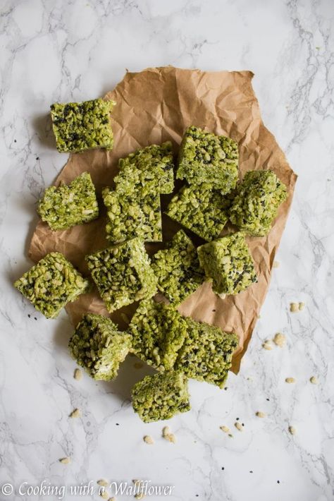 Green Tea Rice, Tea Rice, Green Tea Dessert, Matcha Green Tea Recipes, Matcha Dessert, Green Tea Recipes, Rice Recipes For Dinner, Rice Krispies Treats, Flavored Rice