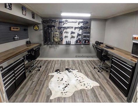 1,840 Likes, 34 Comments - Gallow Technologies (@gallowtech) on Instagram: “@moderngungirl finally got her gunnroom and it turned out amazing. We are stoked we could be part…” Reloading Room, Gear Room, Man Cave Room, Hunting Room, Man Cave Basement, Man Cave Home Bar, Safe Room, Garage Ideas, Garage Plans