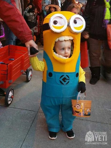 This Kevin the Minion costume will surely grab the attention of anyone who was a fan of the little creatures. It has a mascot style to it that makes it super realistic in shape and design. This little guy truly does look like he’s a part of Minionkind in this costume! A message from Sarah, … Kevin The Minion, Dinner Kids, Minion Costume, Desk Kids, Kids Dinner, Kids Desk, Costumes Kids, Crafts Kids, Kids Games