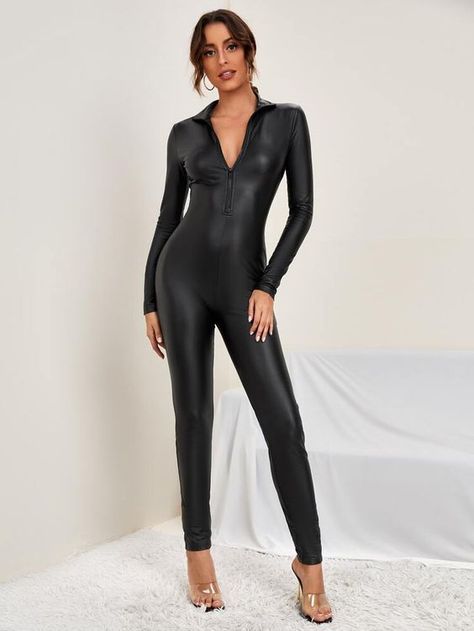 Excellent quality and they were great for me I only ask for more detail since of all that I asked you for two they do not come and that discourages me. Full Body Suits, Latex Jumpsuit, Suits For Work, Black Leather Jumpsuit, Romper Women, Jumpsuits Women, Leather Jumpsuit, Body Suits, Latex Leggings