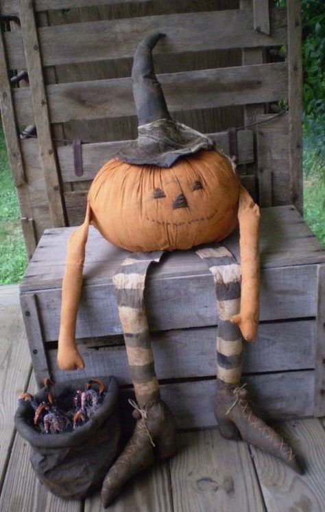 Halloween Things To Do, Halloween Decorating Ideas, Halloween Decor Diy, Casa Halloween, Halloween Front Porch Decor, Diy Front Porch, Zucca Halloween, Manualidades Halloween, Halloween Front Porch