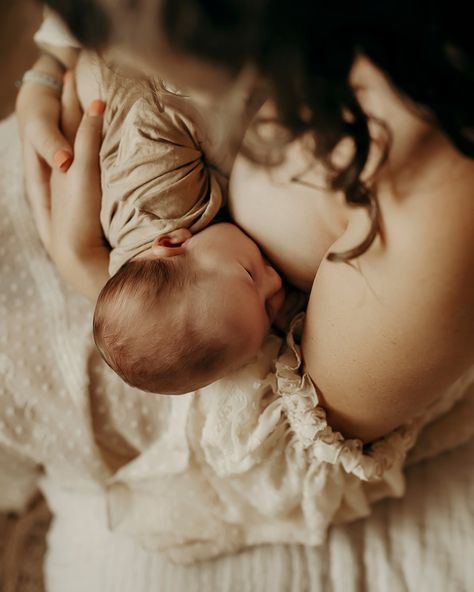 One of my fav photos that I never posted. Working on trying to share more consistent here! Happy Sunday friends! #breastfeeedingphotography #nursing #breastfeedingawareness #mnphotographer #mnphotographers #rochesterminnesota Happy Sunday Friends, Sunday Friends, Nursing Baby, Breast Feeding, Cute Lazy Day Outfits, Nursing Mom, Mom Baby, Lazy Day Outfits, June 30