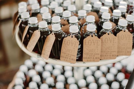 Food Wedding Favors, Inexpensive Wedding Favors, Wedding Favor Ideas, Homemade Wedding, Edible Wedding Favors, Best Wedding Favors, Weddings By Color, Inexpensive Wedding, Wedding Favors Cheap