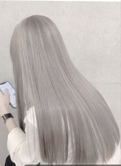 Silk Greige Hair, Beige Grey Hair, Light Gray Hair Color, Smokey Beige Hair, Cool Tone Hair, Light Grey Hair, Platinum Silver Hair, Grey Ash Blonde, Grey Silver Hair