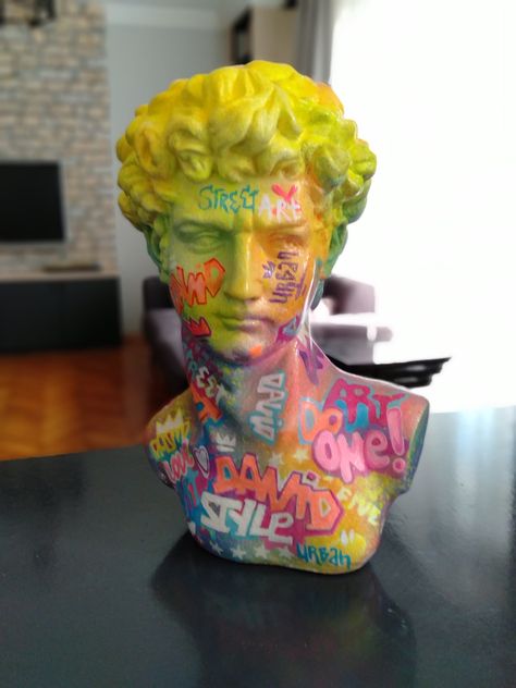 Street Art David Bust,Yellow Italian Modern Handmade Statue,Graffiti,Antique Michelangelo's Greek Sculpture,Home Decor,Italian style The most beautiful way to decorate your home is with this magnificent hand crafted bust of David . This antique sculpture design adds a special piece of art to every home. Our product is made of polyester and hand-painted with acrylic paint. The material is poured into our custom mold, and then each detail is added by hand. Dimensions:   Height:35cm Width:22cm Dept Statue Graffiti, Graffiti Bedroom, Graffiti Furniture, David Bust, Weird Furniture, Greek Decor, Sculpture Home Decor, Antique Sculpture, Handmade Statue