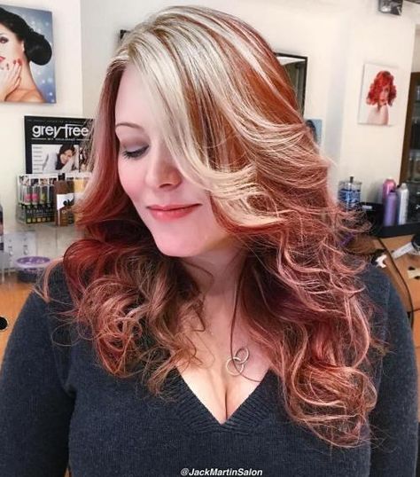 Chunky Blonde Highlights For Red Hair Red Hair With Silver Highlights, Red Hair Going Grey, Blonde Bayalage, Chunky Blonde Highlights, Red Hair With Blonde Highlights, Red Hair With Highlights, Shades Of Red Hair, Red Blonde Hair, Grey Highlights