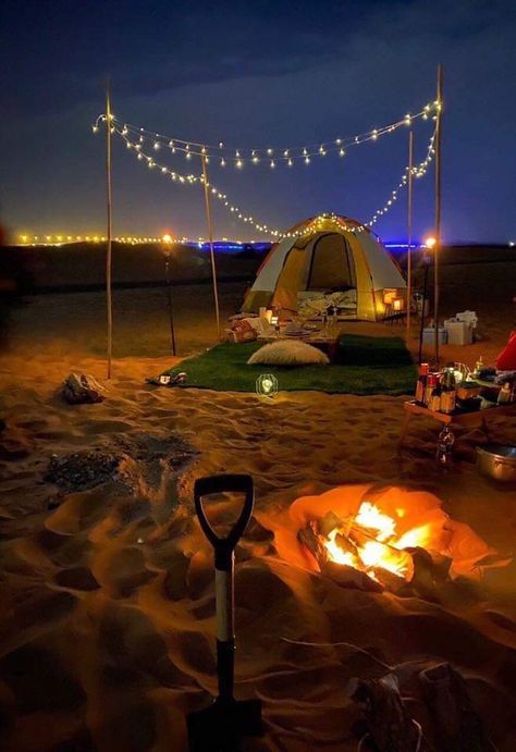 Camp Date Night Romantic, Camping Setup Ideas, Camping Date, Must Have Camping Gear, Camping Setup, Romantic Camping, Night Camping, Cozy Camping, Outdoor Date