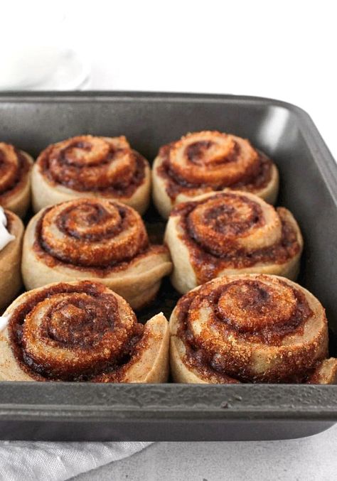 Easy Cinnamon Rolls Without Yeast Rolls Without Yeast, Cinnamon Rolls Without Yeast, No Yeast Cinnamon Rolls, Best Cinnamon Roll Recipe, Homemade Cinnamon Rolls Easy, Cinnamon Roll Frosting, Fluffiest Cinnamon Rolls, Easy Cinnamon Rolls, Easy Cinnamon Rolls Recipe