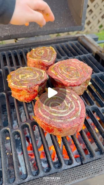 French Onion Steak, Onion Steak, Steak Pinwheels, Over The Fire Cooking, The Best Steak, Traeger Recipes, Fire Food, Smoked Cooking, Fire Cooking