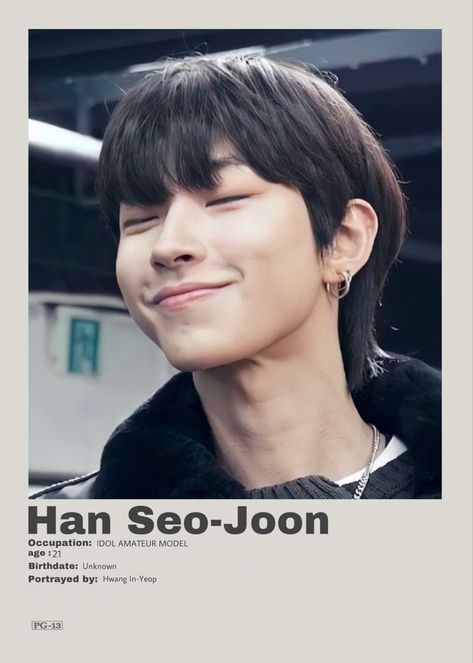 Han In Yeop, Best Books For Teens, Hwang Inyeop, Han Seojun, Han Seo Jun, Film Posters Minimalist, Intro Youtube, Beauty Posters, Straykids Hyunjin Photoshoot