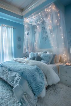 Winter Themed Bedroom Ideas, Ice Room Aesthetic, Icy Blue Bedroom, Frozen Room Ideas, Blue Room Decor Bedroom, Blue Girls Bedroom, Frozen Theme Room, Blue Girls Room, Frozen Themed Bedroom