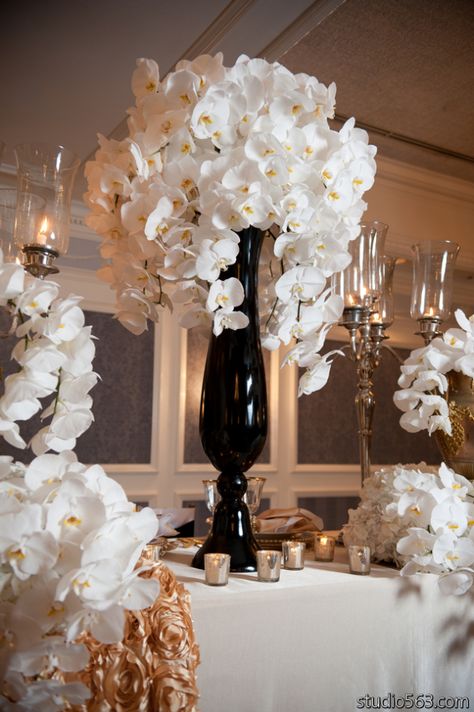 Baby Reception, Orchid Centerpieces, Black Gold Wedding, Table Designs, Black White Wedding, Floral Studio, Wedding Balloons, White Gold Wedding, White Orchids