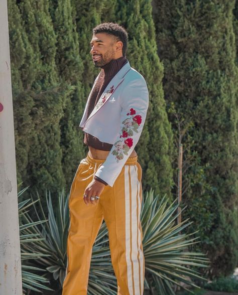 Men’s Cropped Jacket, Cropped Jacket Outfit Men, Men Crop Top Outfit, Cropped Hoodie Outfits, Crop Top Outfits Men, Cropped Jacket Outfit, Wedding Fits, Cropped Puffer Jacket, Fashion Book