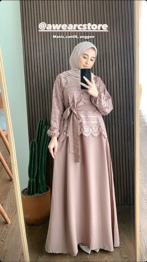 Baju Pengapit, Dress Brokat Modern, Dress Muslim Modern, Kebaya Modern Dress, Fesyen Islam, Moslem Fashion, Dress Kondangan, Model Gamis, Dress Brokat