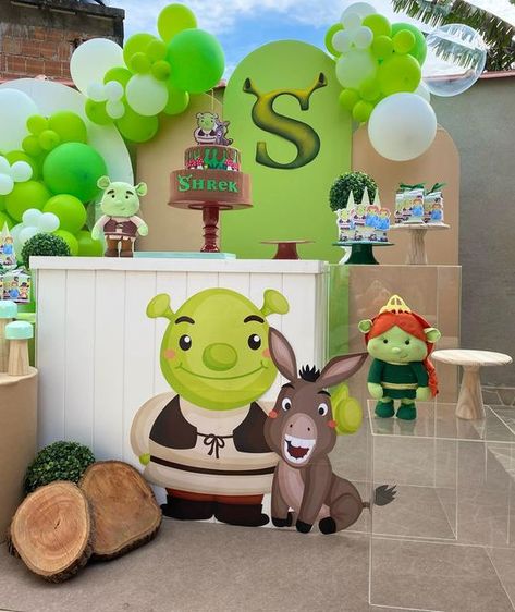 Shrek Baby Shower Theme, Shrek Baby, Shrek Birthday Party, Shrek Character, Shrek Birthday, Shrek Fiona, Shrek Party, Baby Birthday Decorations, Kids Birthday Theme