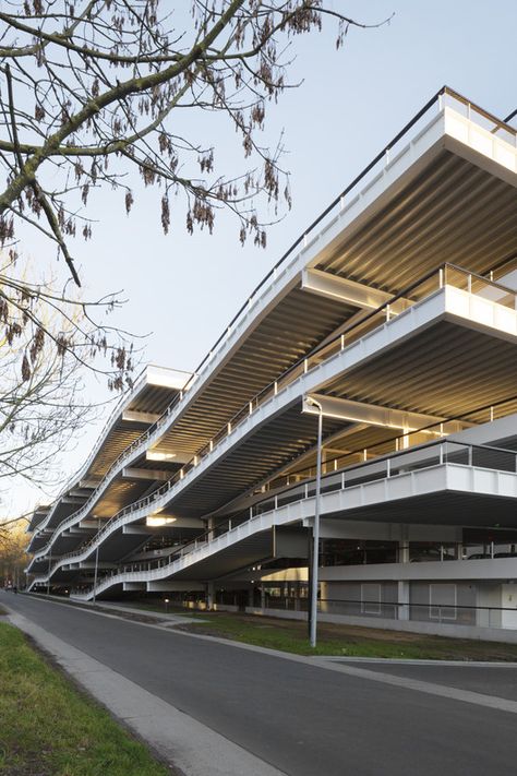 Parking Building IMEC / Stéphane Beel Architects | ArchDaily Parking Lot Building, Parking Building Architecture, Parking Lighting Design, Parking Building Design, Visual Architecture, Car Park Design, Parking Plan, Terminal Design, Parking Lot Architecture