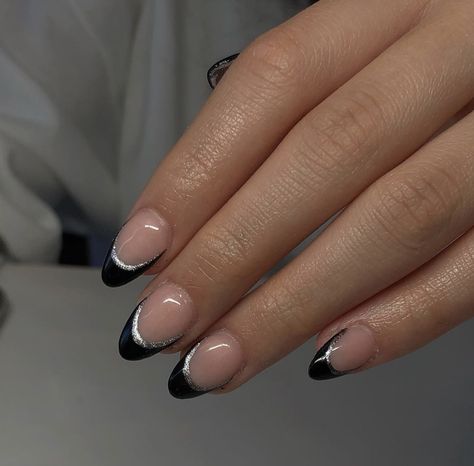 Black French Tip With Line Under, Black French Tips With Sparkles, Black French Tip Nails With Glitter Line, Black Silver French Tip Nails, Cute Black French Tip Nails, Black Nails With Silver Design, Black French Tips With Silver, Black Tie Nails, Black French Tip Nails Almond