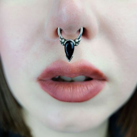 @InchooBijoux posted to Instagram: If you love Onyx like we do, you'll fall for this gorgeous new septum design we just launched! 😘🖤 #sterlingsilver #sterlingsilverjewelry #handmade #etsyjewelry #witchythings #witchyvibes #etsymontreal #artisanjewelry #witchlife #handcraftedjewelry #onyx #alternativegirls #septumring #septumpiercing #septum #gemstonejewelry #witchyjewelry #oddities #witchery #etsyjewelry #etsyelite #etsyhandmade #etsyfind #metalsmith #silversmith #et Witch Nose, Ring Piercing, Types Of Piercings, Gold Wire, Tear Drop, Goth Fashion, Magical Girl, Nostril Hoop Ring, Metal Jewelry