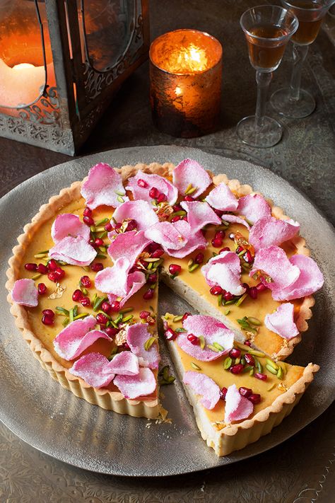 Rose petal curd tart with pomegranate and pistachio Pomegranate Curd, Elven Food, Rose Recipe, Pistachio Tart, Rose Tart, Rose Food, Rose Dessert, Curd Tart, Sweet Board