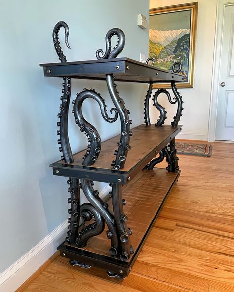 Steampunk Stairs, Pirate Interior Design, Cthulhu Decor, Steampunk Bathroom Ideas, Steam Punk Furniture, Pirate Furniture, Steampunk Room Ideas, Steampunk Bathroom Decor, Steampunk Living Room