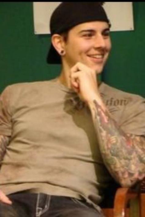 M Shadows so handsome! Matt Sanders, Matt Shadows, Jimmy The Rev Sullivan, Jimmy The Rev, M Shadows, Avenged Sevenfold, The Rev, All Music, Women In History