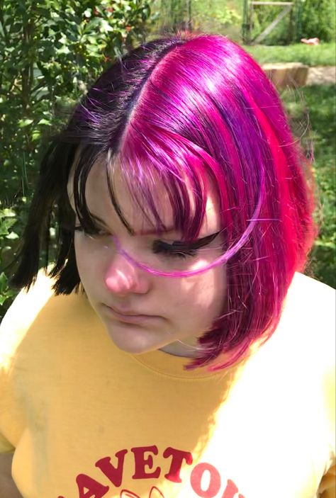 Half Pink Half Black Hair, Black Hair Dye, Creative Hair Color, Hair Dyed, Hair Dyes, Creative Hair, Manic Panic, Arctic Fox, Creative Hairstyles