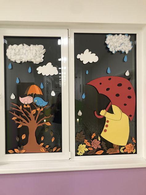 Fall Decorations For Windows, September Window Display Ideas, Autumn Window Decorations, Autumn Window Art, Classroom Window Decorations, Fall Window Decorations, Ideas Decoracion Salon, Painted Window Art, Flower Crafts Kids