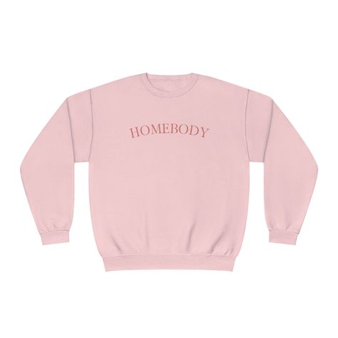 Stay Cozy, Embrace 'Homebody': This unisex crewneck sweatshirt is your perfect companion for comfort and style, celebrating the warmth of being home. Whether lounging or out and about, let this hoodie be your statement of comfort and contentment. Many colors and sizes available! Sorority Crewneck, Varsity Crewneck, Sigma Kappa Sorority, Delta Zeta Sorority, Kappa Delta Sorority, Alpha Epsilon Phi, Sigma Delta Tau, Delta Sorority, Tri Sigma