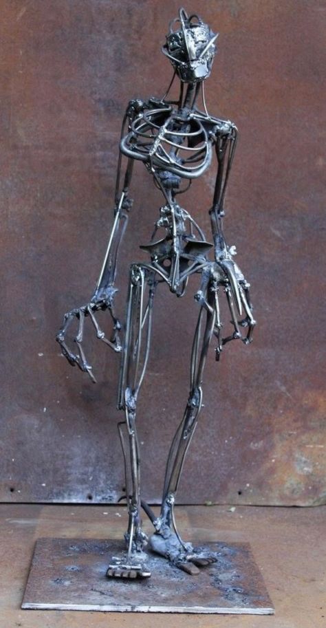 Scrap Metal Skeleton, Steel Sculpture Welded, Sheet Metal Crafts, Welded Sculpture, Skeleton Sculpture, Railroad Spike Art, Art Fer, Welded Metal Projects, Metal Welding Art