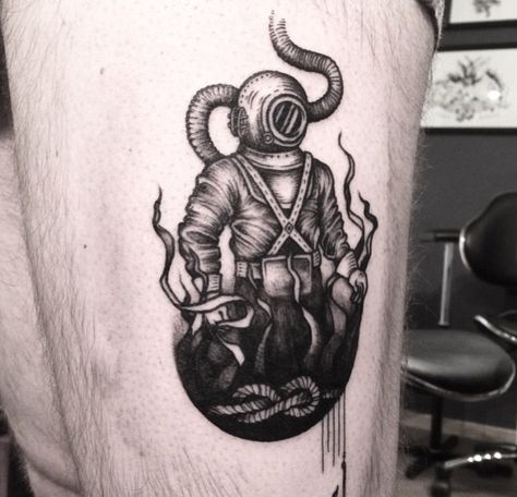 Scuba Diver Tattoo, Scuba Tattoo, Diver Tattoo, Woodcut Tattoo, Astronaut Tattoo, Nautical Tattoo, Instagram Tattoo, Full Sleeve Tattoos, Cool Small Tattoos