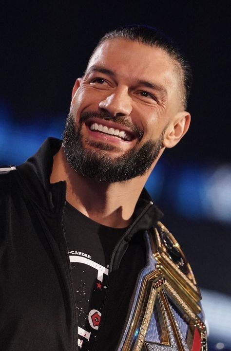 Roman Wwe, Roman Reigns Smile, Roman Reigns Wwe Champion, Wwe Superstar Roman Reigns, Sailor Scout, Wwe Roman Reigns, Photo Logo Design, Vince Mcmahon, Wwe Champions