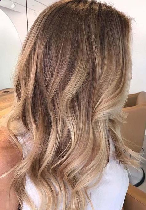 Tmavý Blond, Rambut Brunette, Ombre Hair Blonde, Blonde Hair Shades, Winter Hair Color, Hair Shades, Brown Blonde Hair, Penteado Cabelo Curto, Ombre Hair Color