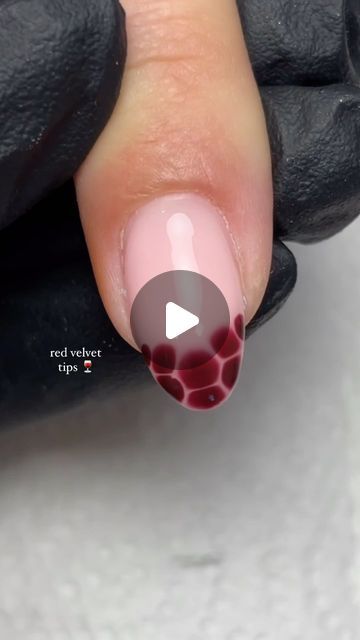 Blooming French Nails, Blooming Gel French Tip, Blooming Gel Nail Art Ideas, Blooming Gel Nail Art Tutorial, French Tip With A Twist, Bloom Nails, Blooming Gel Nails, Blooming Gel Nail Art, Blooming Nails