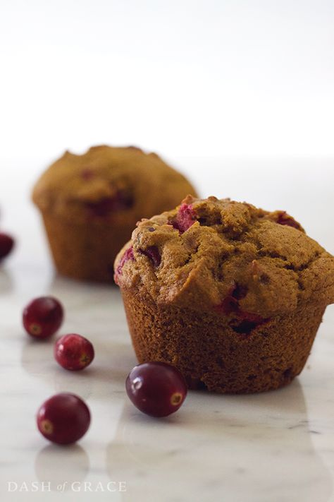 Dried Cherry Muffins, Cranberry Nut Muffins, Cranberry Bars Recipe, Pumpkin Oat Muffins, Cranberry Sauce Muffins, Cranberry Muffin, Pumpkin Cranberry Muffins, Cranberry Recipes Muffins, Cranberry Recipe