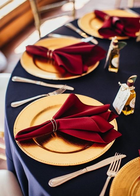 Navy Blue And Burgundy Wedding, Burgundy Wedding Table, Blue And Burgundy Wedding, Wedding Guest Table Decor, Navy And Burgundy Wedding, Boho Wedding Guest, Navy Gold Wedding, Red Gold Wedding, Navy Blue And Gold Wedding