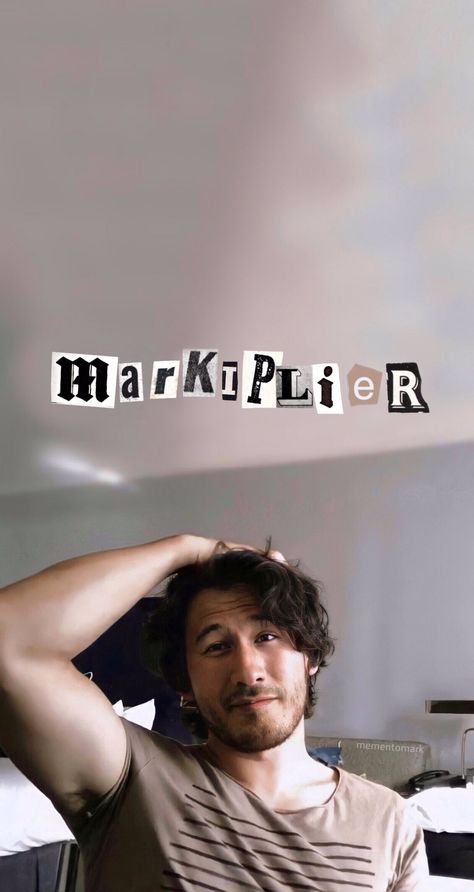 Markiplier Wallpaper, Chris Brown Wallpaper, Youtube Artists, Funny Wallpaper, Hottest Guy Ever, Markiplier, Best Youtubers, Dream Guy, Funny Me